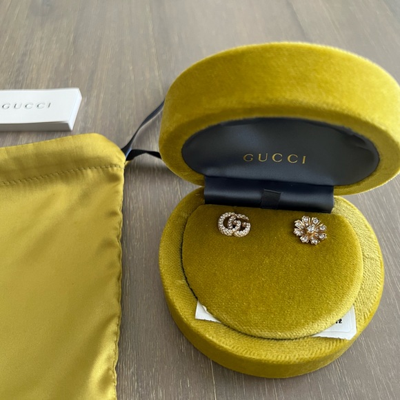 Gucci Flora 18k earrings with diamonds - Picture 4 of 12